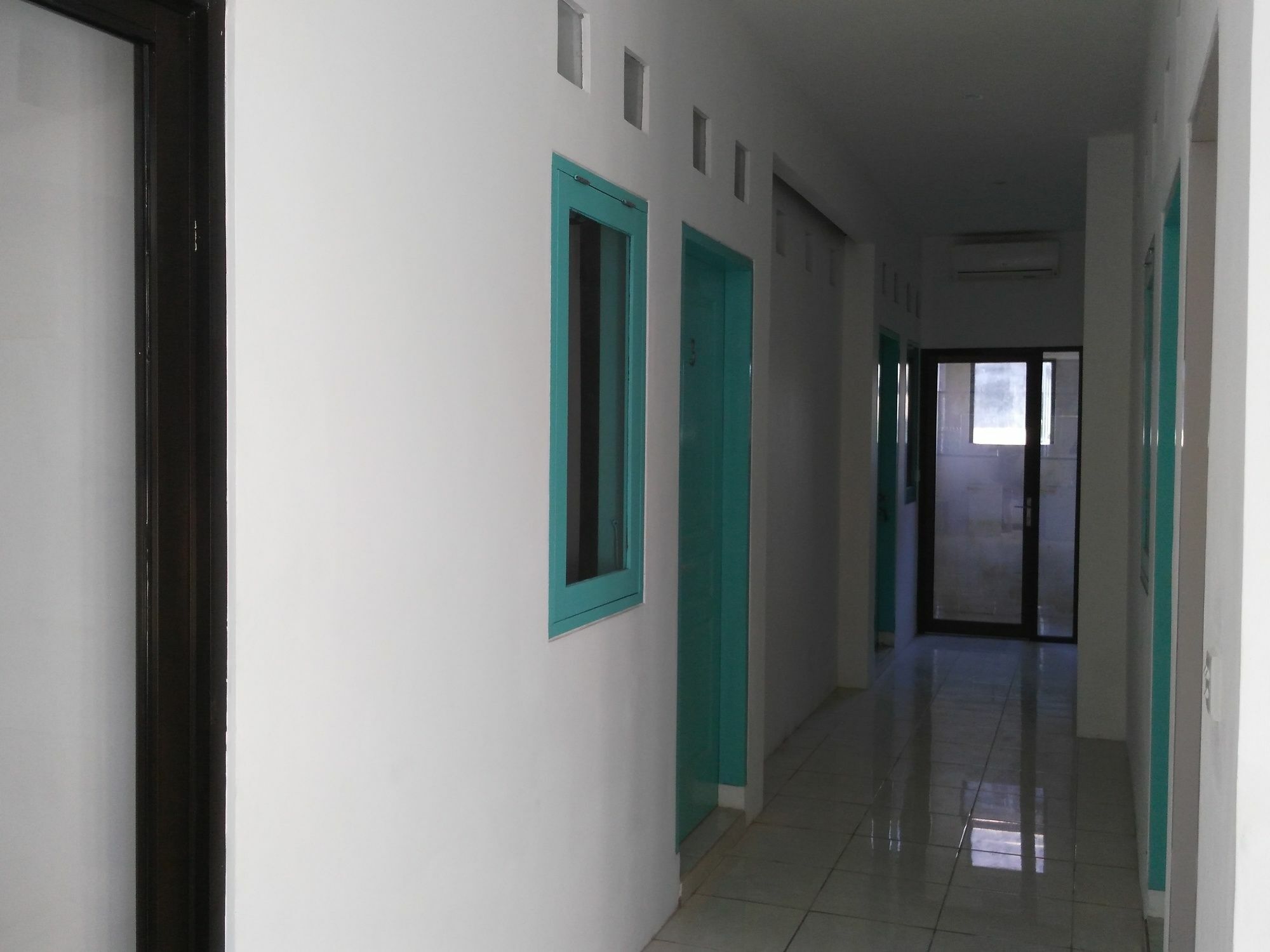 The Ruum Hostel Canggu מראה חיצוני תמונה