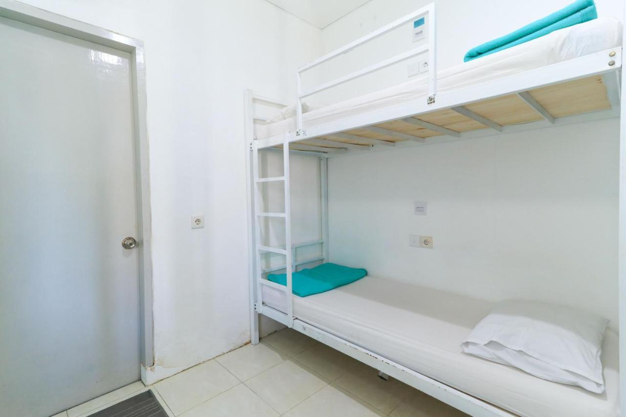 The Ruum Hostel Canggu מראה חיצוני תמונה